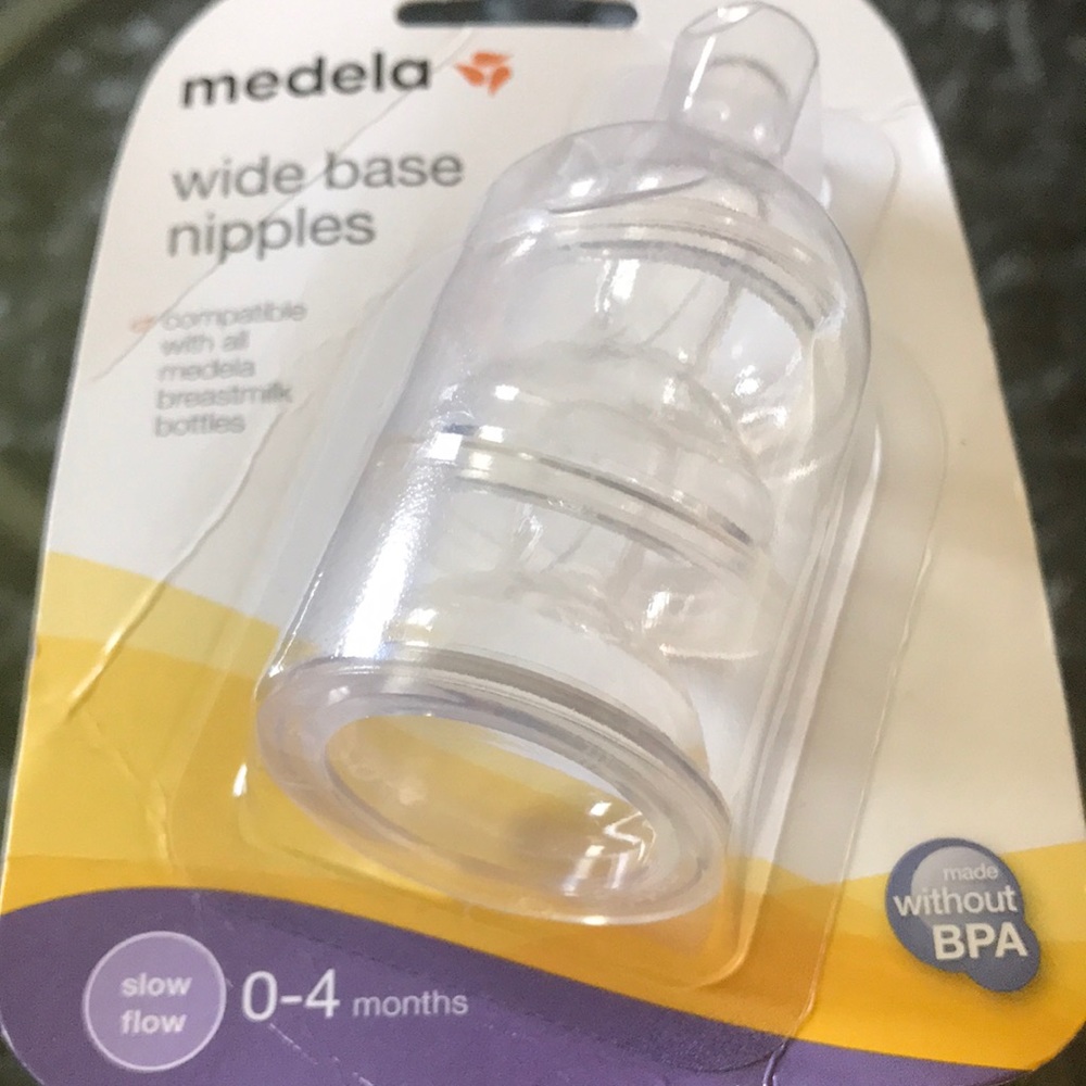 Medea wide base nipples